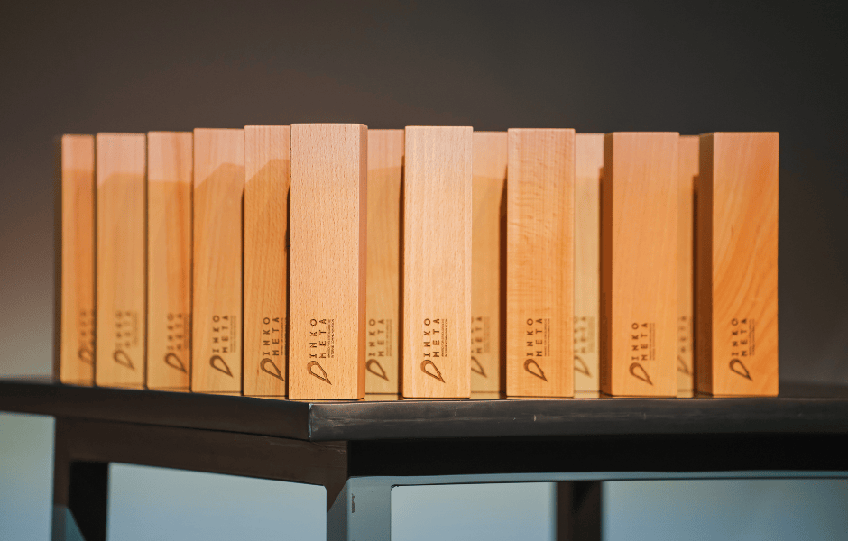 Tisch mit Inkometa Awards